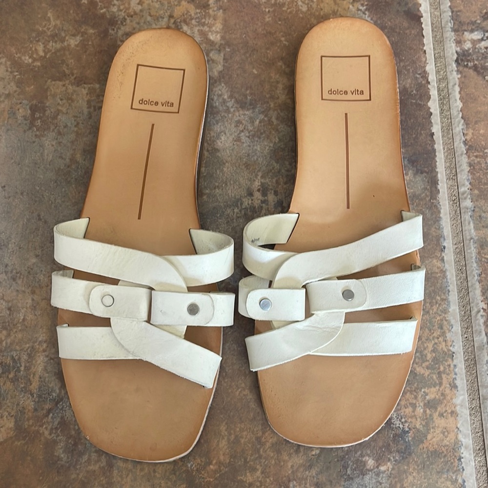 Dolce vita sandals